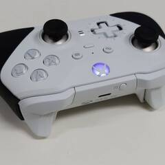 Xbox Elite Series 2 ワイヤレスコントローラーの画像