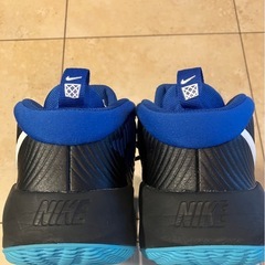 バスケットシューズの画像