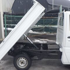 平成１８年　日産　クリッパートラック　ダンプ　４ＷＤの画像