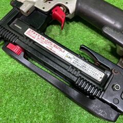マックス(MAX) TA-225/1025J 常圧エアタッカー 10mm【船橋馬込店】【店頭取引限定】【中古】管理番号：ITE1BJBNK25Uの画像