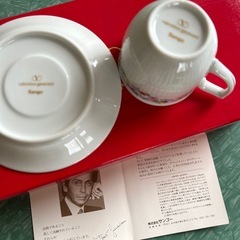 ヴァレンティノ  ペア　デミタスカップ未使用品
の画像