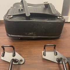 【レブル250/500(17-23)専用セット】デイトナ(Daytona) バイク用 サイドバッグサポート右側専用 16896 & ヘンリービギンズ(Henly Begins) デイトナ バイク用 サイドバッグ 9L マフラー側対応 サドルバッグの画像