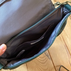 ⭕️美品‼️ファーのショルダーバッグ★ダークグリーンの画像