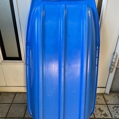 ソリ、スノーボート
の画像