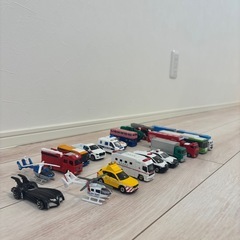 トミカ　ミニカー　ロング車　19台の画像