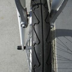 E754★　17800円★　ミニベロ中古自転車 【20インチ　ＦＯＲＫＳ２　白 　42㎝　アルミフレーム】の画像