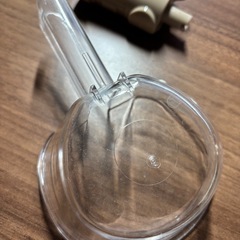 らくらく飲めて、らくらく洗えるケージ取り付け式給水器の画像