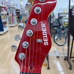 A-923【リユースのサカイ野々市店】ジモティ来店特価‼ SELDER エレキギター レッド ソフトケース付き 動作チェック＆クリーニング済みの画像