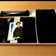 喪服　　　　　和服　箱入り　着物一緒の引き取りの方限定の画像