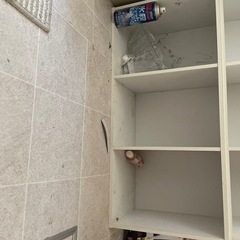 収納棚の画像