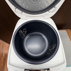 USED 炊飯器 ヤマダ 2024年 5合
の画像