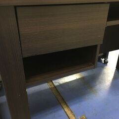 ★リユースのサカイ横浜南店★YM1719  デスク ダークグレー W120.5×D60.5×H76 クリーニング済みの画像