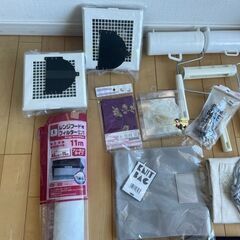 まとめ売り　雑貨装飾品・台所用品・薬ケース・カバン・掃除用品などの画像