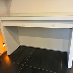 【無料】引き取り限定　IKEA MALM ドレッサー白の画像