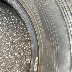 デュトロ 205/75R16 2本 スタッドレス バリ山 WINTER MAXX LT03 2Tトラック ダンプ 205 75 16 キャンター エルフ　①
の画像
