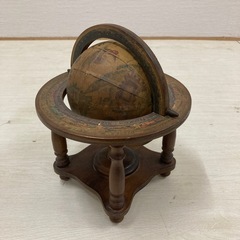 商談中地球儀　オブジェ　小型の画像