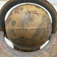 商談中地球儀　オブジェ　小型の画像
