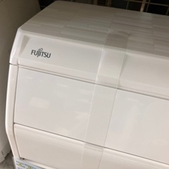 ✨FUJITSU 富士通✨2.8kwルームエアコン✨2015年製✨プラズマイオン✨人感センサー✨✨フィルター自動お掃除✨AS-R28E-W✨7651の画像