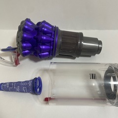 Dyson Smallball アップライト型 掃除機 訳あり（ダストカップひび）動作OK／フィルター洗浄済みの画像