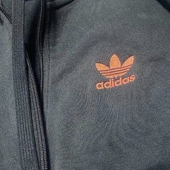 パーカーの画像