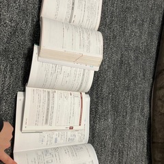 基本情報パーフェクトラーニング令和8年、出るとこだけ科目B第四版、いちばんやさしい基本情報令和6年度の画像