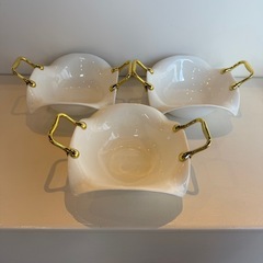 未使用　白色陶器皿 金色ハンドル付き　食器　セット　まとめ売り　飲食店　業務用　カフェ　喫茶店　アンティーク　レトロ　韓国インテリア　おしゃれ　ゴールド　トレイ　トレー　フランフラン　の画像