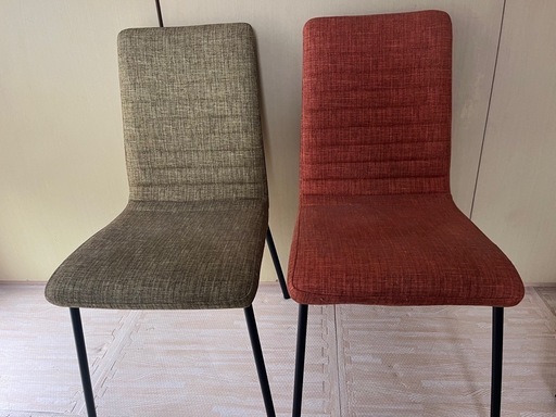 モスグリーン、キャメルの二脚セット (あんや) 公津の杜の椅子