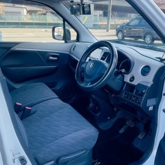 🚗✨ スズキ ワゴンR FXリミテッド ハイブリッド 4WD ✨🚗 ♻️ マイルドハイブリッド搭載・低燃費！ 🧾 車検2年付き・すぐ乗って帰れます！  💰 出品価格：28万円（値下げ相談OK） ※リサイクル料金・参考諸経費すべて込み の画像
