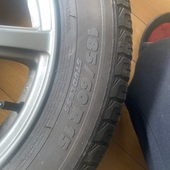 スタッドレスタイヤR15/60/185の画像