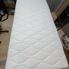 IKEA セミダブルベッド 美品 早い者勝 引取り限定の画像