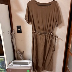 ブラウン半袖ワンピース巻きスカート風3Lの画像