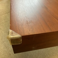 12/25まで店頭商品一部を除き半額クリスマスSALE!!開催中　イ2512-180 木製 デザイン ローテーブル コーヒーテーブル コーナーガード一部欠損 キズ汚れ有りの画像