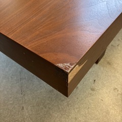 12/25まで店頭商品一部を除き半額クリスマスSALE!!開催中　イ2512-180 木製 デザイン ローテーブル コーヒーテーブル コーナーガード一部欠損 キズ汚れ有りの画像