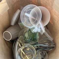 食器まとめ売りの画像