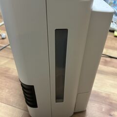 加湿セラミックファンヒーター（アイリスオーヤマ）　KJKC125D1-Wの画像