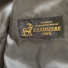 美品　100%カシミヤ ブラックコートの画像