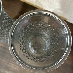 ガラス花瓶　2つの画像