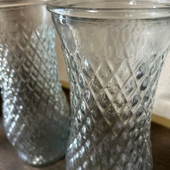 ガラス花瓶　2つの画像