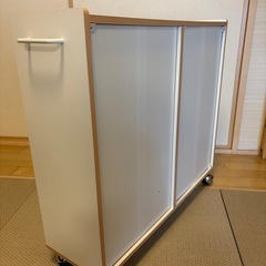 【無料】ニトリ押入れ用本棚の画像