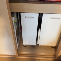 【無料】ニトリ押入れ用本棚の画像