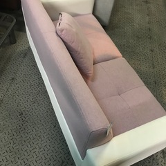 ジャングルジャングル貝塚店　２人用ソファ　ピンク/ホワイト　シンプルデザイン　お洒落　貝塚市　二色浜　リサイクルショップの画像