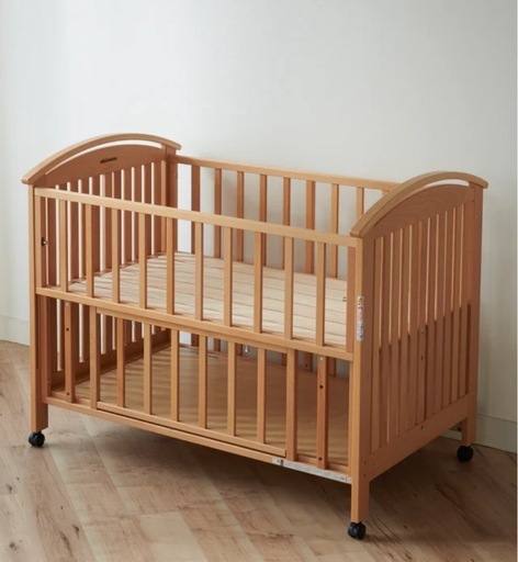 ベビーベッド　木製　中古 ☆極美品☆ ミキハウスベビーベッド (meguro1) 目黒のベッド《ベビー