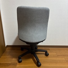 オカムラ（岡村製作所）デスクチェアの画像