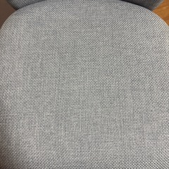 オカムラ（岡村製作所）デスクチェアの画像