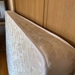 ダブルマットレスの画像