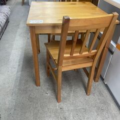 リサイクルショップどりーむ天保山店　No5396 2人掛けダイニングセット　テーブル　椅子二脚　タマリビング　コンパクトで邪魔にならない🎵の画像