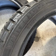 スタッドレスタイヤ　215/45R17  2本 ダンロップ　ジャンク品の画像
