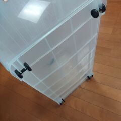 (お話し中)衣装ケースの画像