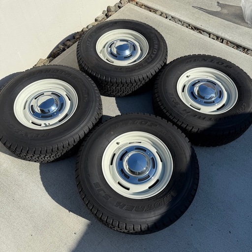 DEANクロスカントリー235/80r16 スタッドレス
