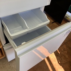 🧊SHARP シャープ🧊350Lどっちもドア冷蔵庫🧊2022年製🧊ガラストップ🧊プラズマクラスター🧊自動製氷🧊オールホワイト🧊SJ-GE35H-W🧊7649の画像